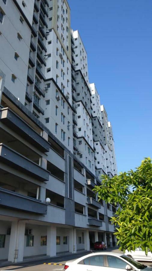 Affordable Stay @ Rue'S Villa Tropika Apartment, Ukm Bangi Luaran gambar